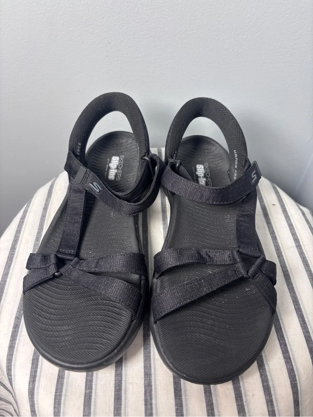 Women’s Skechers Hands Free Slip-ins sandals size 10